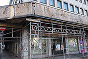 Der Schandfleck am Opernplatz