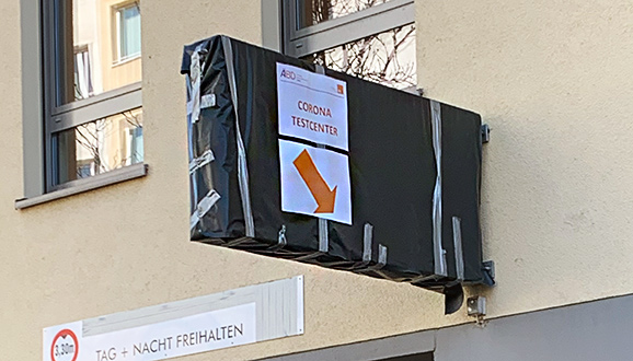 Corona Testcenter in Frankfurt überlastet