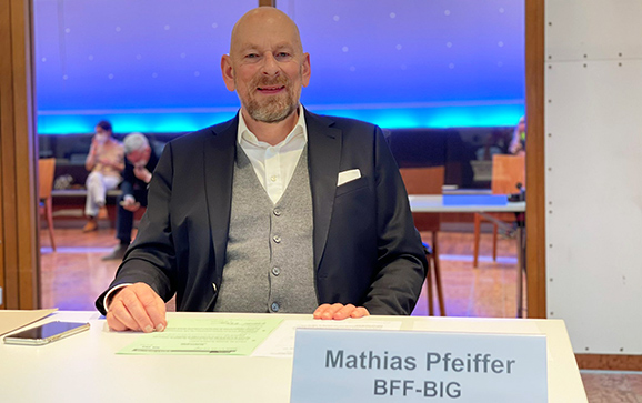 Mathias Mund heißt jetzt (wieder) Pfeiffer
