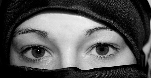 Die Burka-Affäre mit vielen Fragezeichen, die noch auf Antworten warten