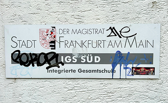 Einsturzgefahr im Klassenzimmer – Stadt schaut zu!