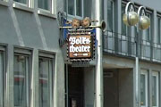 Gleiche Möglichkeiten für beide Mundart-Theater