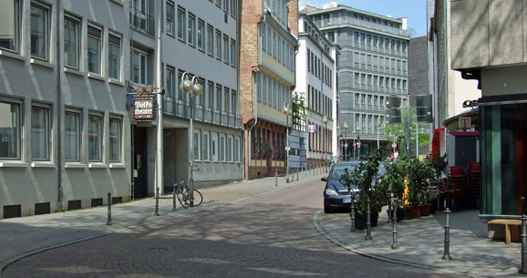 Gleiche Möglichkeiten für beide Mundart-Theater