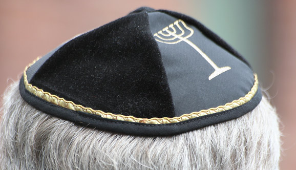Konkrete Maßnahmen statt Symbolpolitik