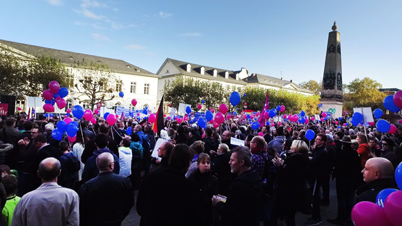 Erfolgreiche erste „Demo für alle“ in Hessen