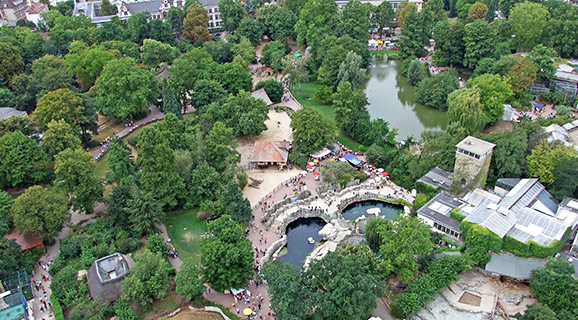 Polit-Groteske um zweiten Zooeingang