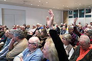 Voller Saal bei „Realitätssinn vs. Wachstumsideologie“