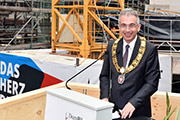 Jetzt dreht Feldmann völlig durch
